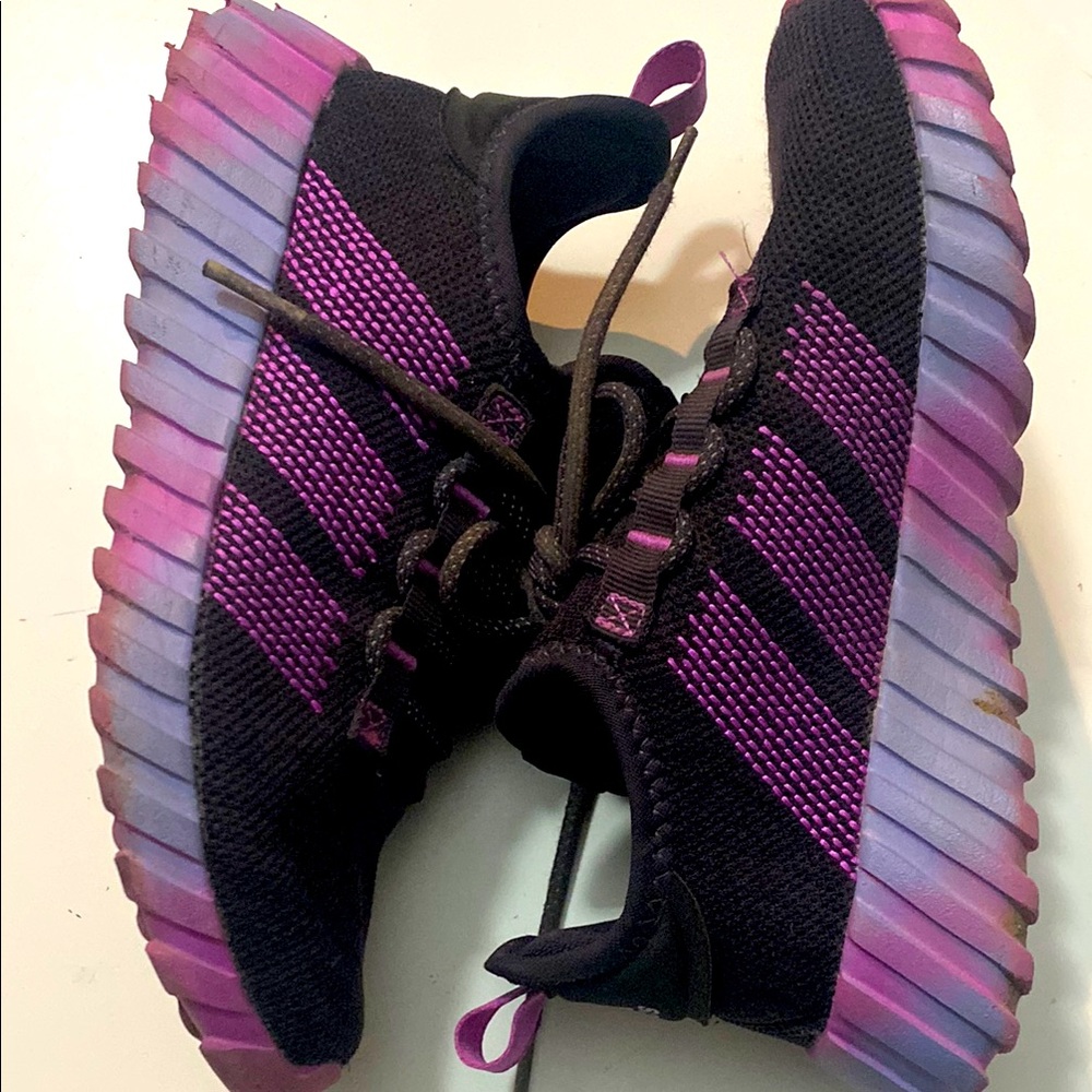 Kids Adidas Sneakers - Picture 1 of 5